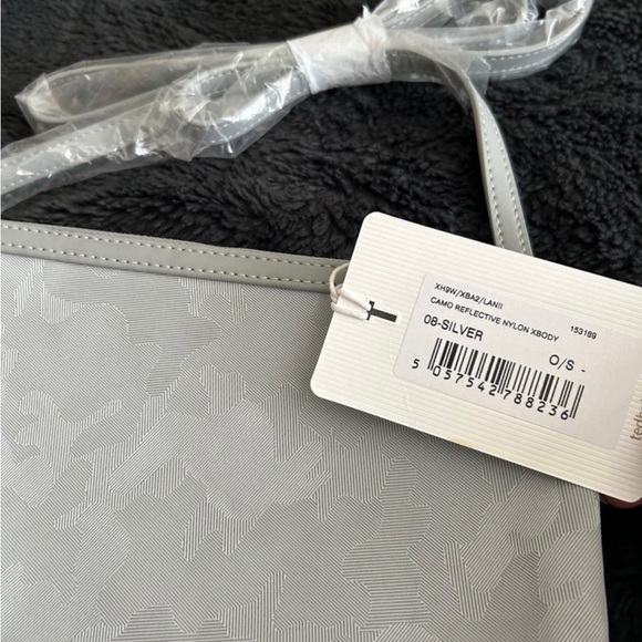 BNWT Ted baker limited edition silver camo reflective cross body bag - Picture 2 of 5